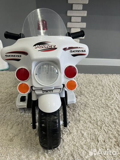 Детский электромобиль