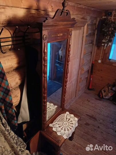 Старинное зеркало бу