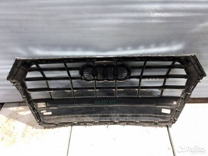 Решетка радиатора Audi Q5