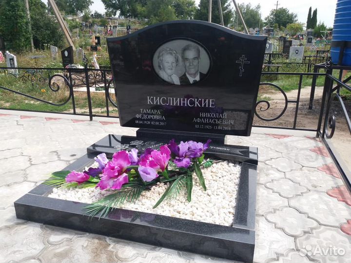Памятники от эконом до элит класса