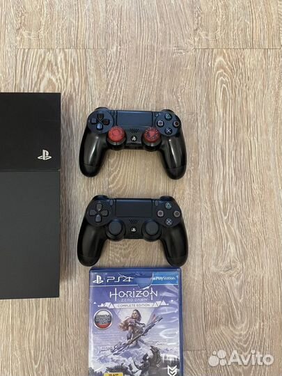 Sony PS4 + 60 игр + 2 геймпада