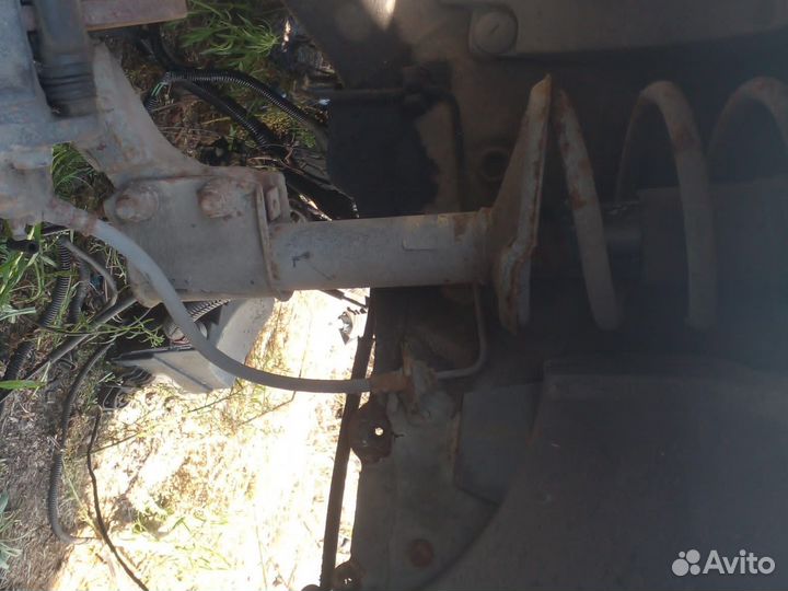 Амортизатор renault logan1