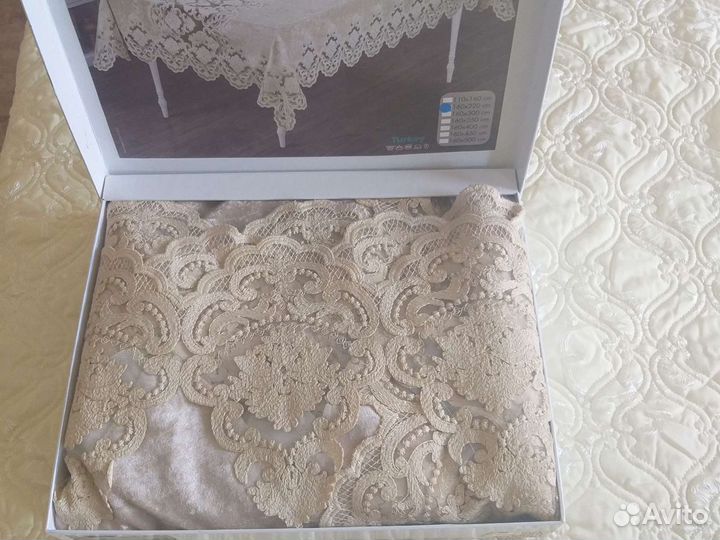 Скатерть бархатная новая