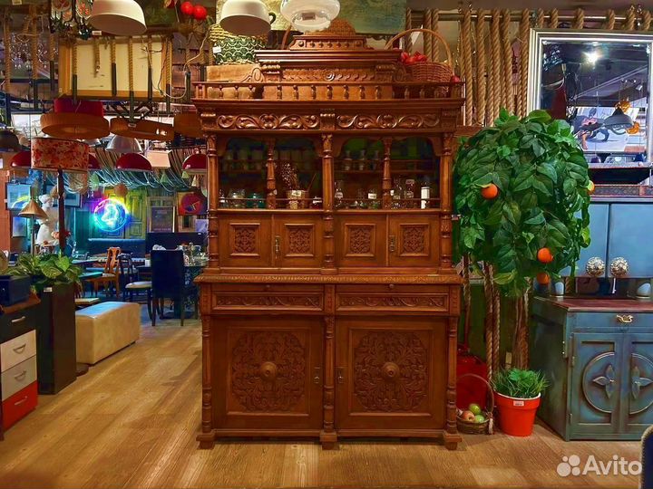 Буфет антикварный дубовый