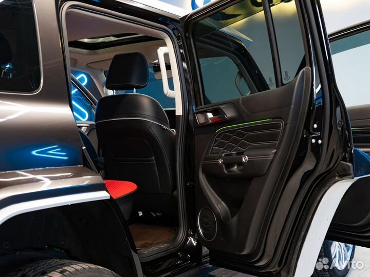 Tank 300 2.0 AT, 2022, 28 650 км