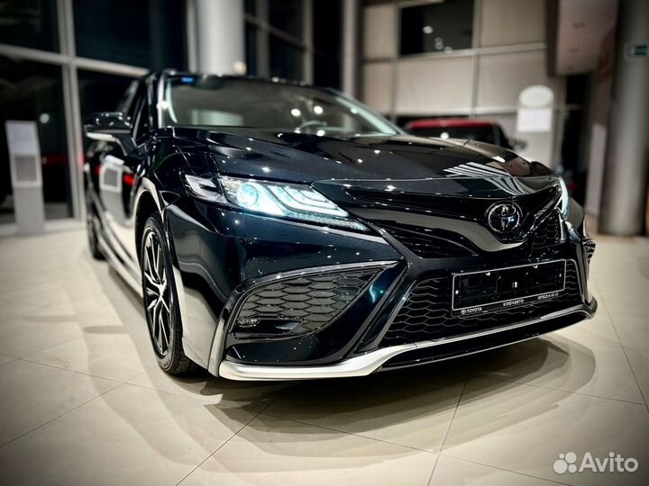Toyota Camry 2.5 AT, 2023