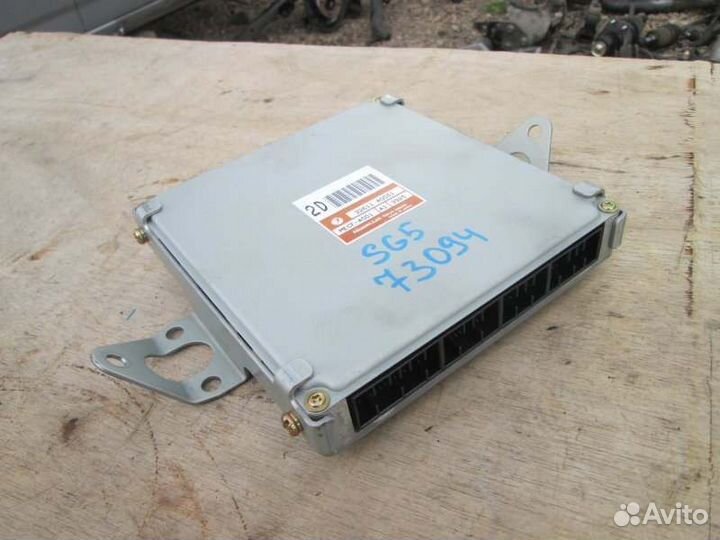 Блок efi Subaru Forester SG5 EJ202 2003/10