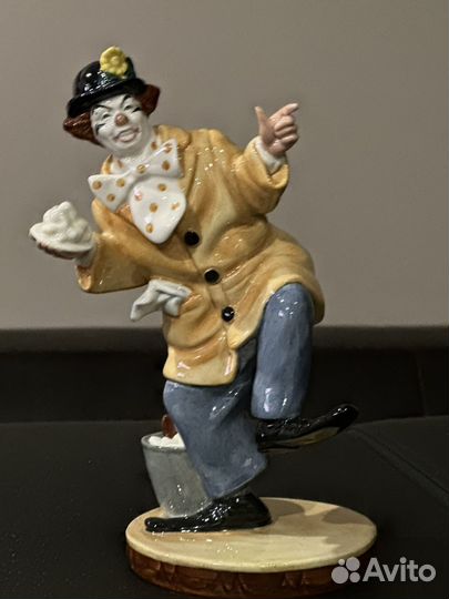 Статуэтка клоун