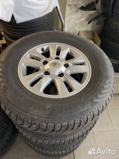 Комплект колес r17 Land cruiser 200 зима шипы
