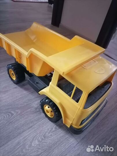 Игрушки для мальчика