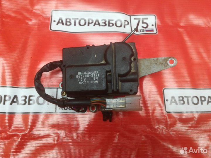 Сервопривод заслонки печки Toyota Land Cruiser