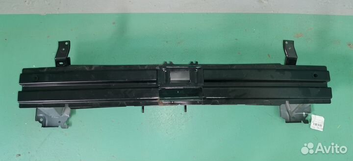 Усилитель бампера