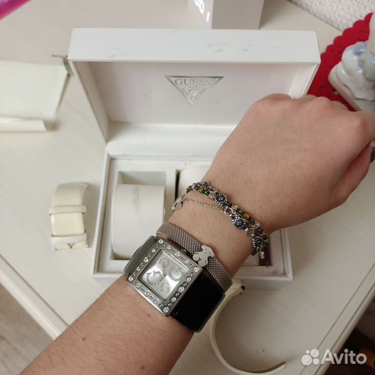Часы guess
