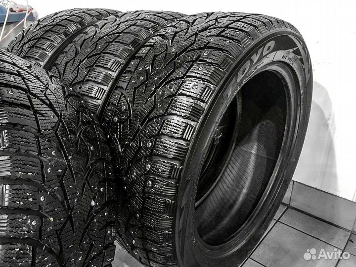 Toyo Observe G3-Ice 215/55 R17