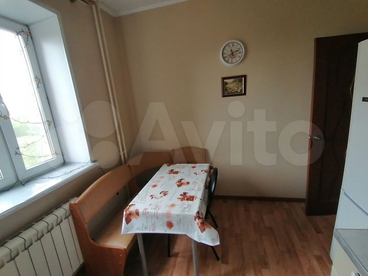 2-к. квартира, 60 м², 7/17 эт.