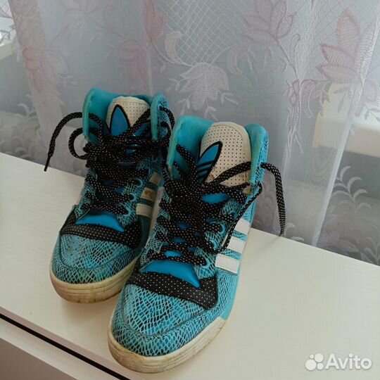 Кроссовки женские adidas 38 размер