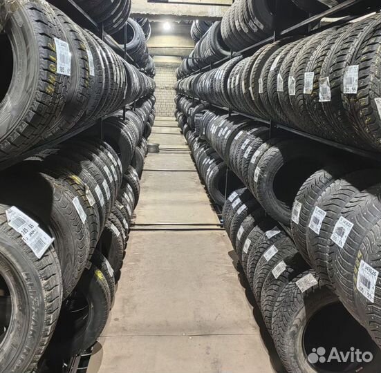 Nokian Tyres Hakkapeliitta 8 215/55 R17 96P