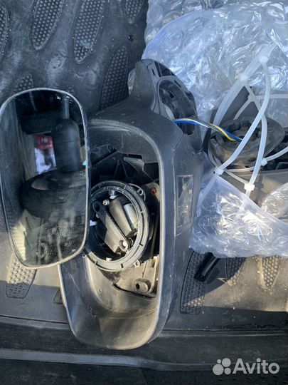 Зеркало боковое левое hyundai solaris