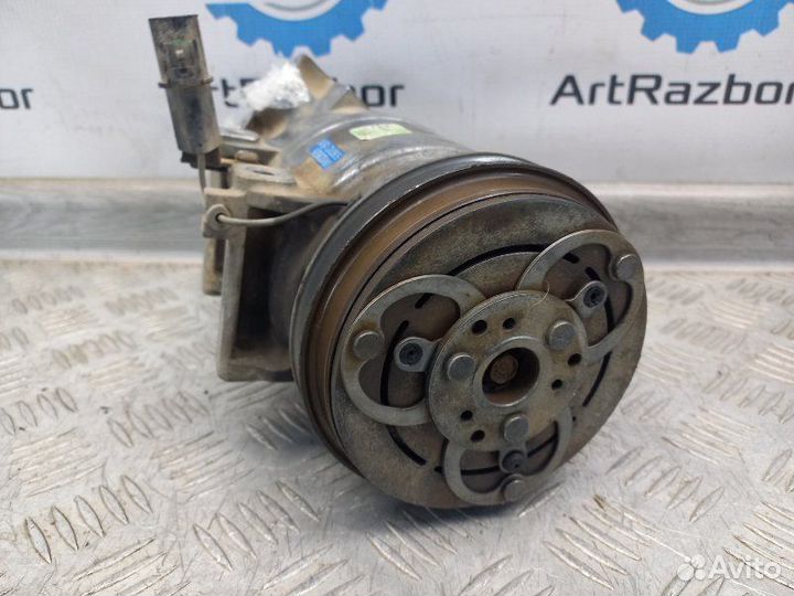 Компрессор кондиционера Mitsubishi L200 KB 2.5