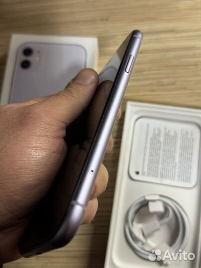 iPhone 11, 64 ГБ