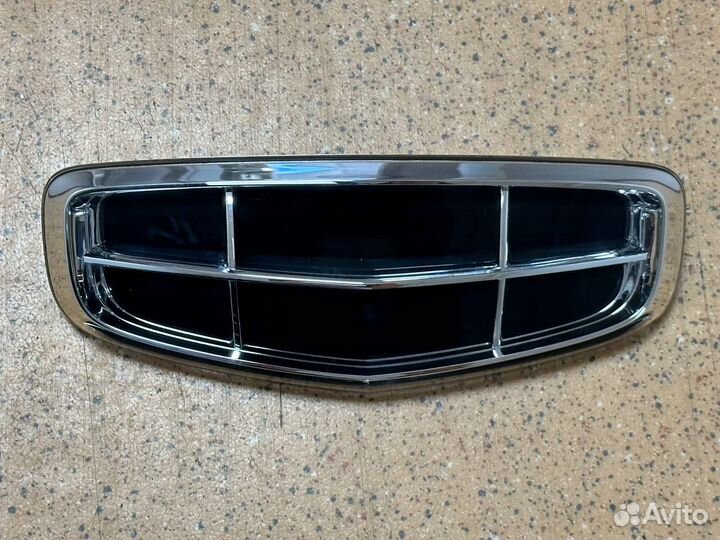 Эмблема решетки радиатора Geely Monjaro ориг