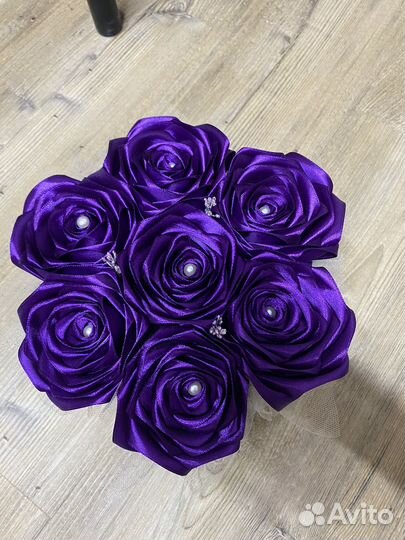 Цветы из атласных лент