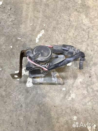 Насос блокировки на Киа Соренто 2005 год