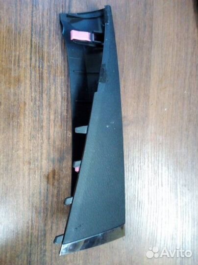 Накладка на панель АКПП правая Toyota Camry V40