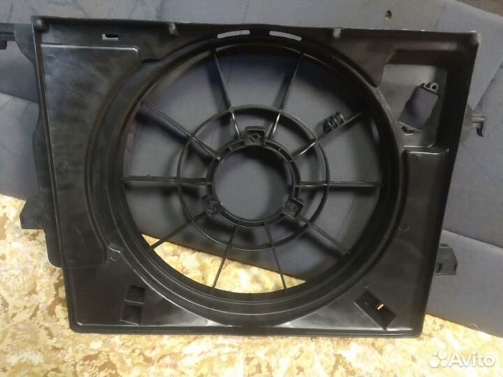 Диффузор вентилятора Hyundai Solaris 1