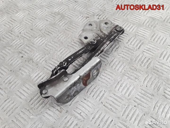 Петля капота левая Volkswagen Touran 1T0823301B