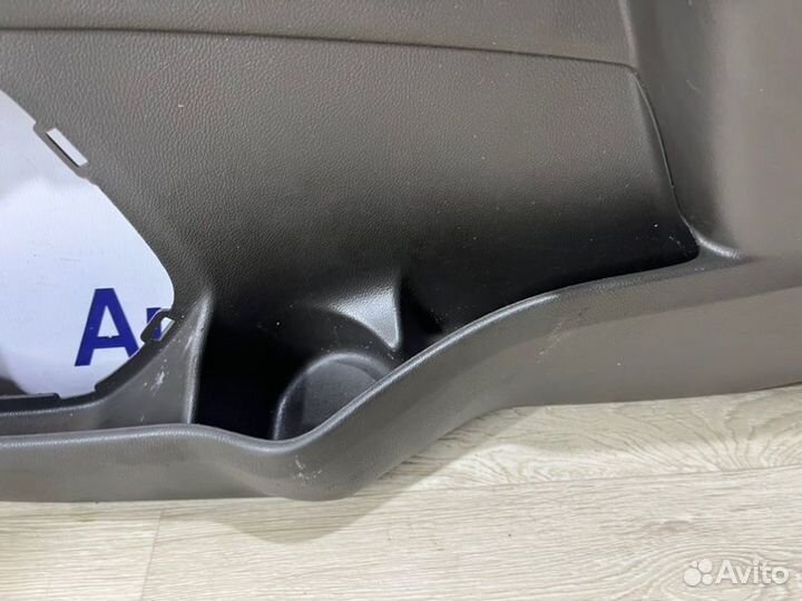 Обшивка двери передняя правая Chevrolet Cobalt