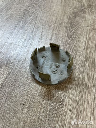 Колпак литого диска Lexus