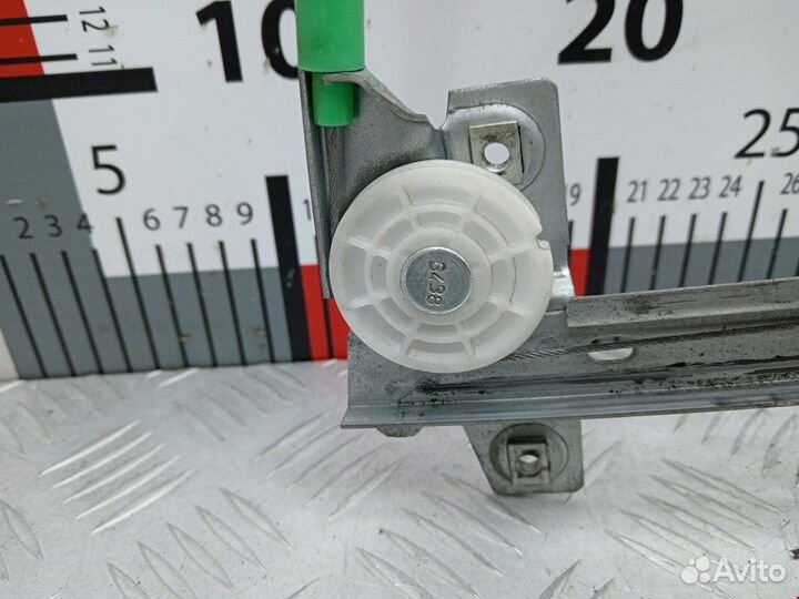 Стеклоподъемник для Volvo S40 V40 1