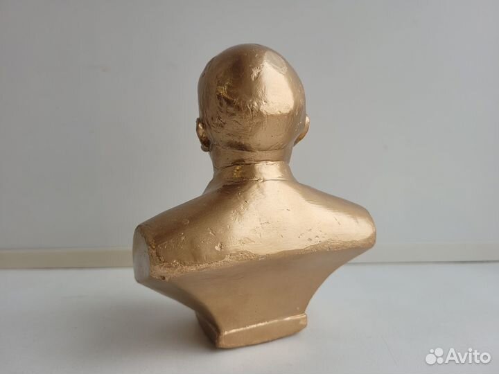 Бюст В.И. Ленин. Гипс. Период СССР