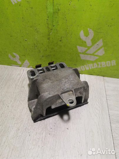 Опора кпп левая Шкода Октавия А4