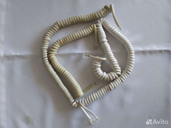 Сетевой шнур для подсоединения устройств в сеть