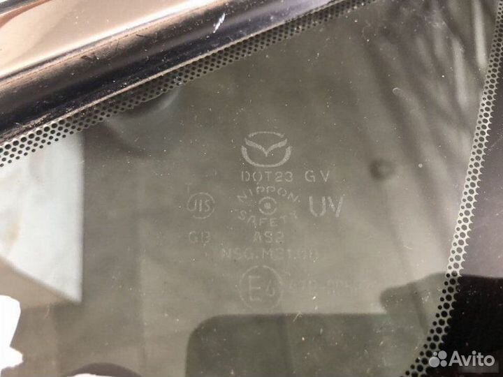 Форточка передняя левая Mazda Cx7
