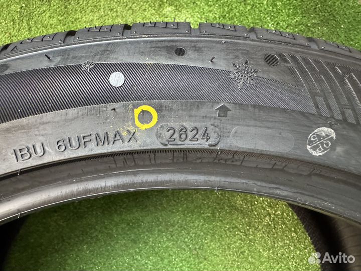 Tourador Winter Pro TSU1 275/40 R21 107V