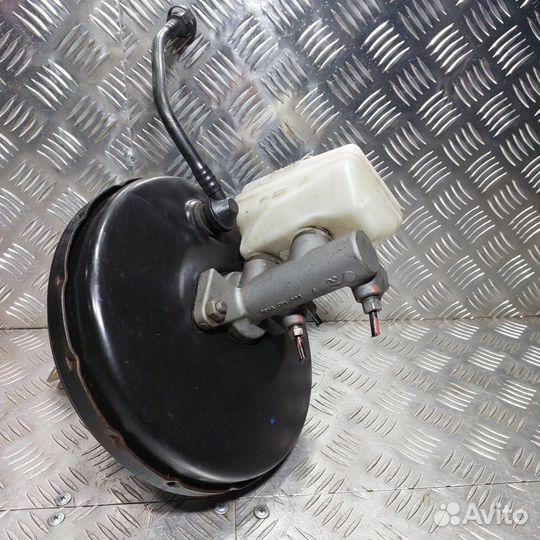 Вакуумный усилитель тормозов Renault Logan седан