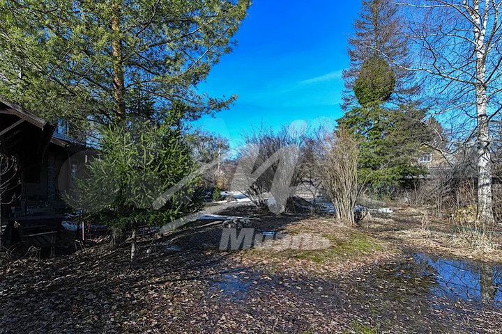 Дача 194 м² на участке 9 сот.