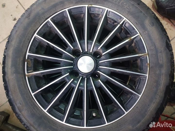 Achilles 122 175/65 R14 82H