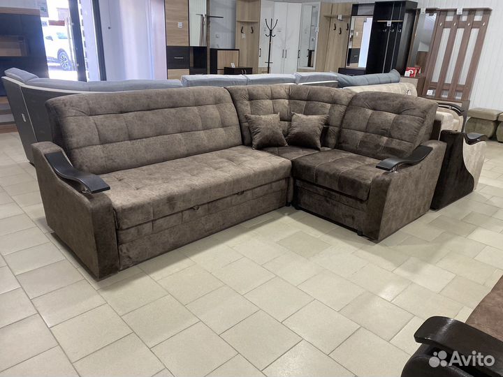Диван угловой Новый