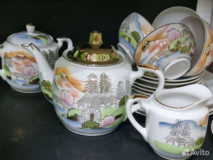 Чайный сервиз Мельница на озере, Hand painie