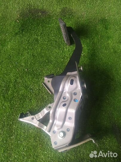 Педаль тормоза Toyota Camry ACV40-aeank 2azfe 2008