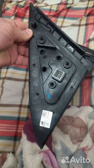 Правое зеркало лада Веста, синее