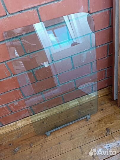 Стекло боковое Ford Transit