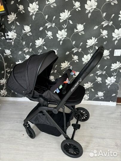 Прогулочная коляска Happy baby avery
