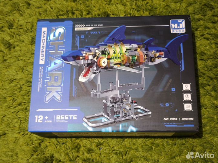 Конструктор MJI Shark / Акула, 687 деталей