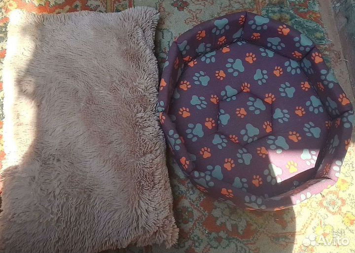 Домик-тоннель меховой и лежанки для кошек