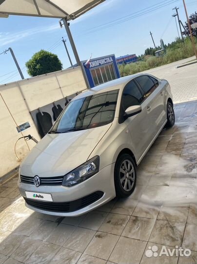 Volkswagen Polo 1.6 AT, 2011, 168 116 км